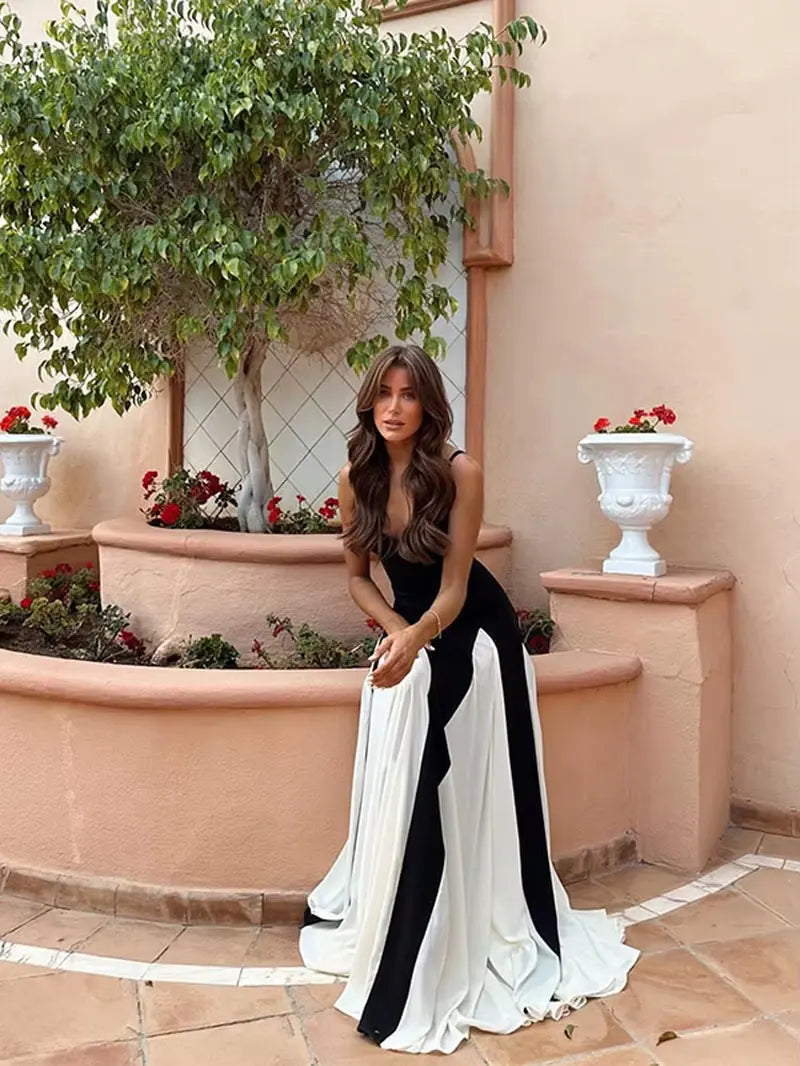 Graceful Allure: Elegant Pleated Backless Sleeveless Maxi Dress
